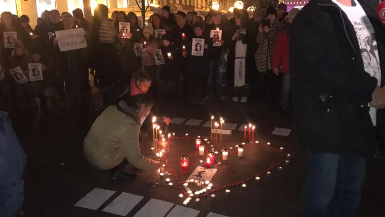 Na Cvjetnom se okupili građani: 'Mi podr&scaron;ku pružamo kao roditelji koji vi&scaron;e ne žele nasilje'