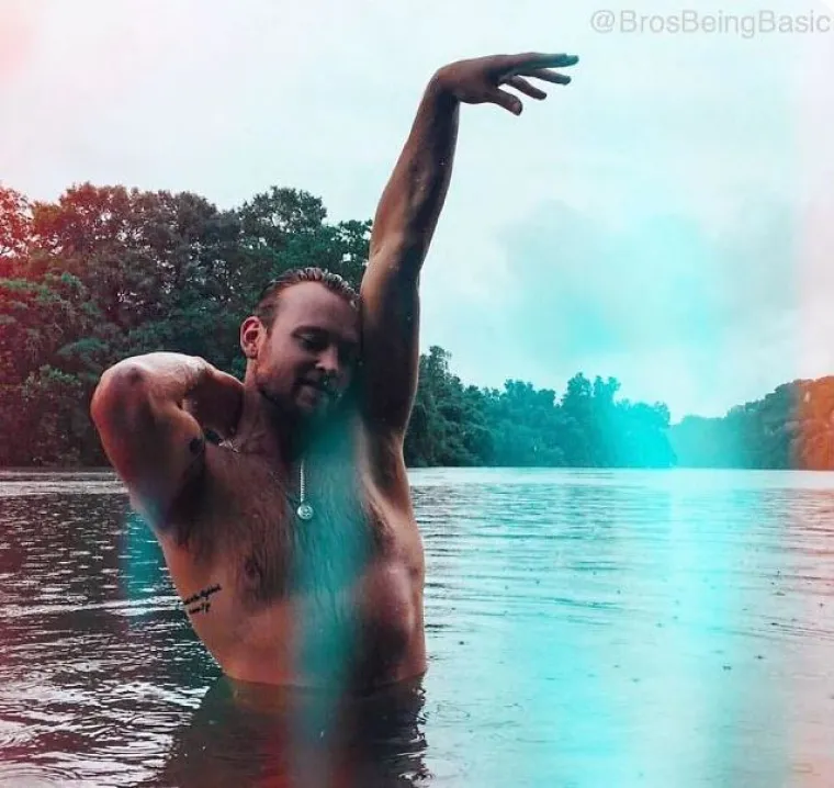 EVO &Scaron;TO BI SE DOGODILO KADA BI SE MU&Scaron;KARCI PONA&Scaron;ALI POPUT DJEVOJAKA: Njihov Instagram nasmijat će vas do suza