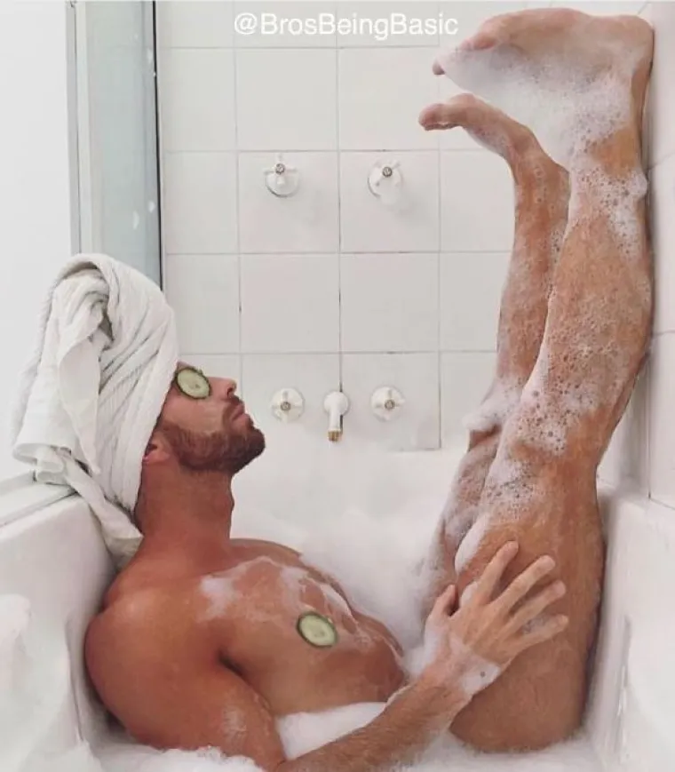 EVO &Scaron;TO BI SE DOGODILO KADA BI SE MU&Scaron;KARCI PONA&Scaron;ALI POPUT DJEVOJAKA: Njihov Instagram nasmijat će vas do suza