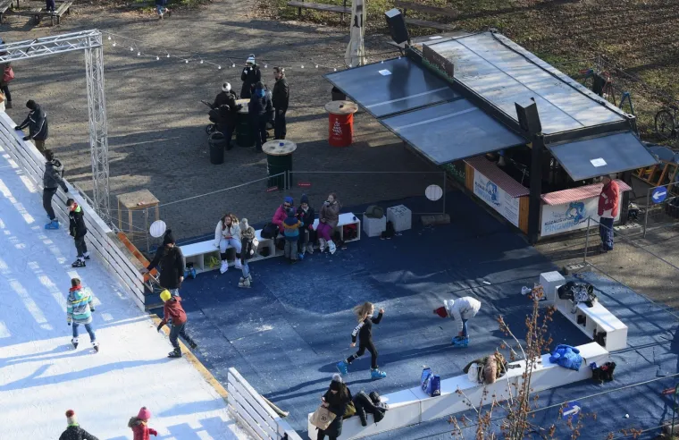 Veselje za najmlađe: Zagrebački kvartovi dobili mala klizali&scaron;ta