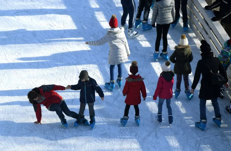 Veselje za najmlađe: Zagrebački kvartovi dobili mala klizali&scaron;ta