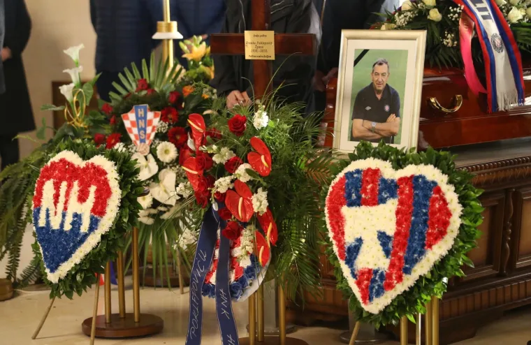 Ostat će upamćen po tome što je odgojio brojne generacije Hajdukovih igrača i trenera, a u dugoj karijeri osim Hajduka vodio je i RNK Split, Osijek, Budućnost iz Podgorice, Borac iz Banjaluke, Dubrovnik, radio je u Bosni i Hercegovini, Sloveniji, Mađarskoj, Iranu.