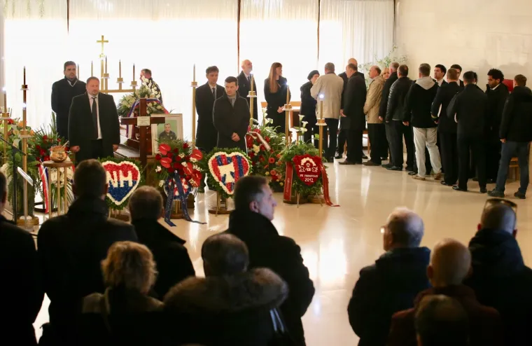 ZBOGOM, &Scaron;JOR &Scaron;PACO: Legendarni hrvatski nogometni trener ispraćen na posljednji počinak