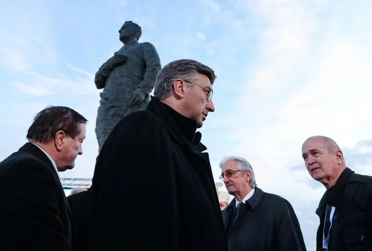 Prosinac 2018.: Svečano otkriven novi spomenik prvom hrvatskom predsjedniku dr. Franji Tuđmanu