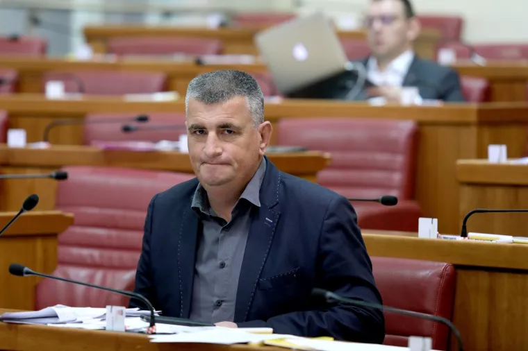 Ovu 'mrtvu trku' malo tko je očekivao: Pogledajte tko je ponio titulu najpozitivnijeg političara!