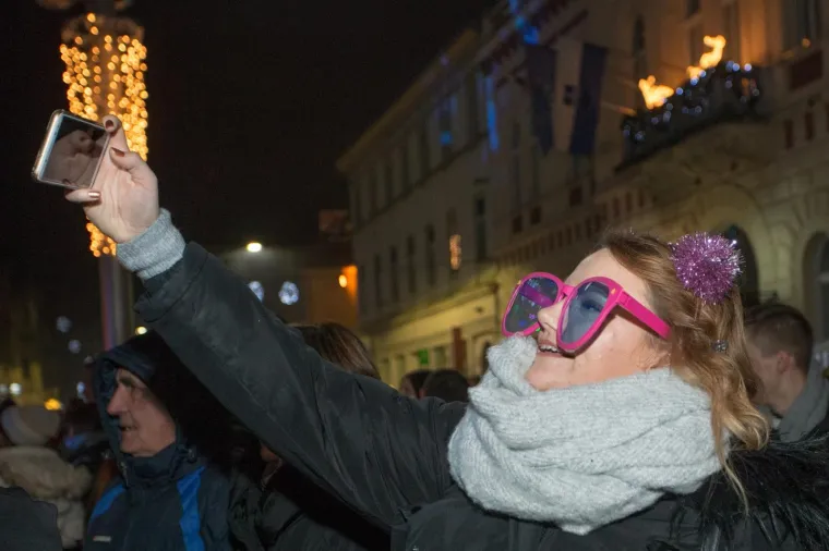 01.01.2019., Osijek - Igor Delac i grupa Aura band te Tamburaski sastav Lege uveli su Osjecane u Novu 2019.godinu.
Photo: Dubravka Petric/PIXSELL