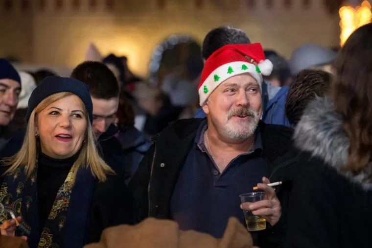 01.01.2019., Osijek - Igor Delac i grupa Aura band te Tamburaski sastav Lege uveli su Osjecane u Novu 2019.godinu.
Photo: Dubravka Petric/PIXSELL