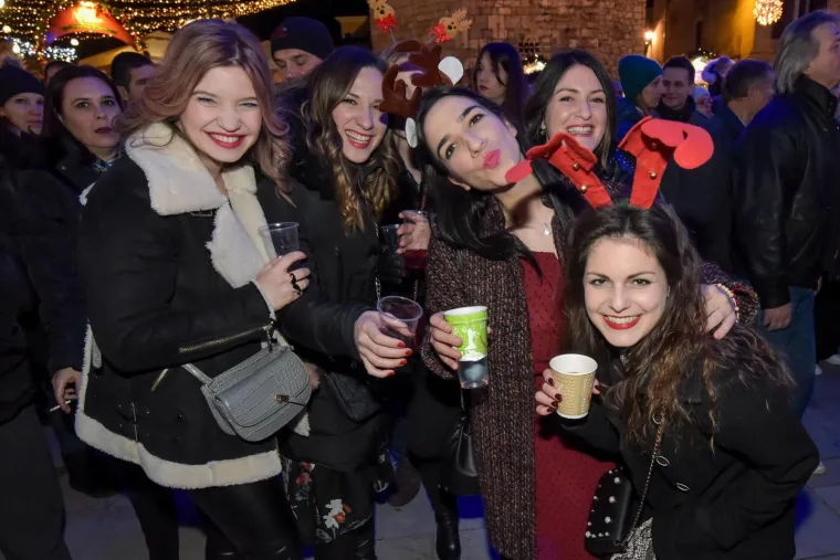 31.12.2018., Zadar -   Neno Belan i fiumensi uveli su zadrane u Novu 2019. godinu. 
Photo: Dino Stanin/PIXSELL