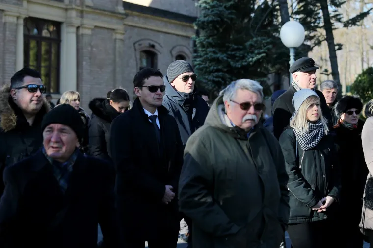Posljednji ispraćaj Bo&scaron;ka Pepsija Božića: Na sprovodu Karamarko, Houra, Srebrić...
