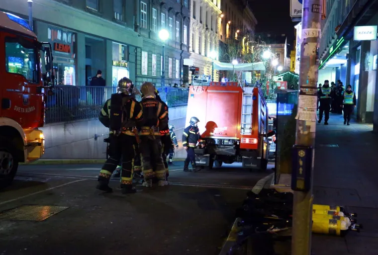Planuo požar u podzemnoj garaži centra Cvjetno, nema ozlijeđenih