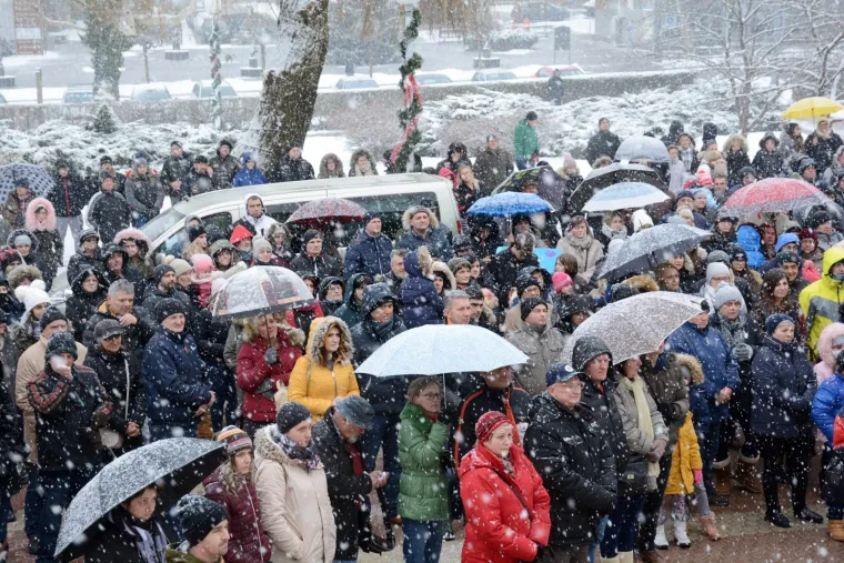 HZZO odgovorio Kristini i ostalima koji prosvjeduju: 'Nećemo promijeniti kriterije dok ne vidimo dokaze'