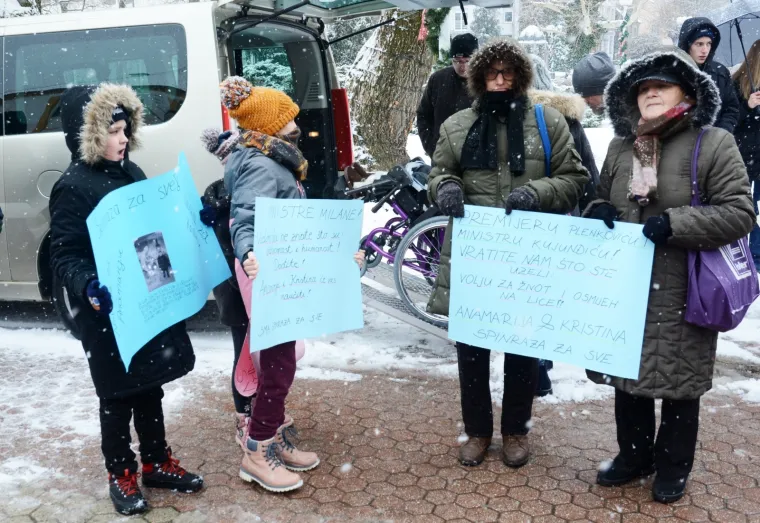 HZZO odgovorio Kristini i ostalima koji prosvjeduju: 'Nećemo promijeniti kriterije dok ne vidimo dokaze'