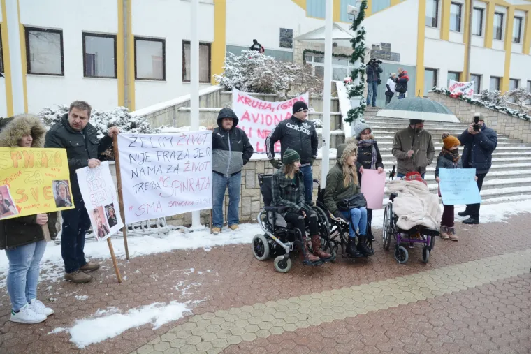 HZZO odgovorio Kristini i ostalima koji prosvjeduju: 'Nećemo promijeniti kriterije dok ne vidimo dokaze'