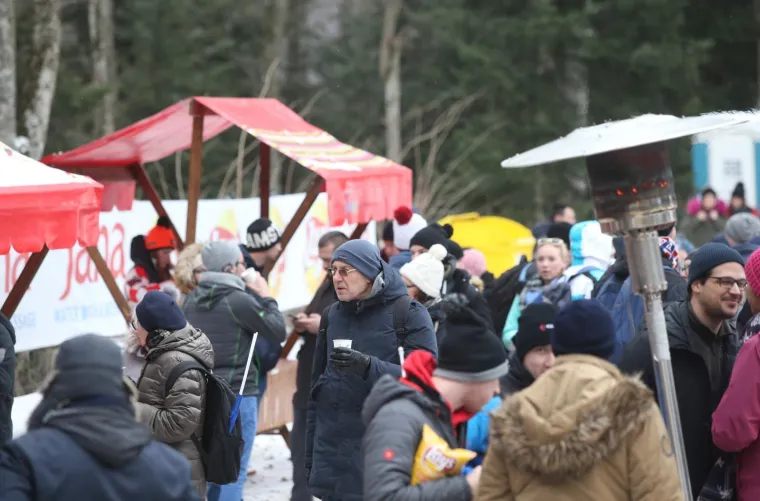 GUŽVE NA SLJEMENU, PRAVA JE LUDNICA: Osjetite da&scaron;ak snježne skija&scaron;ke bajke