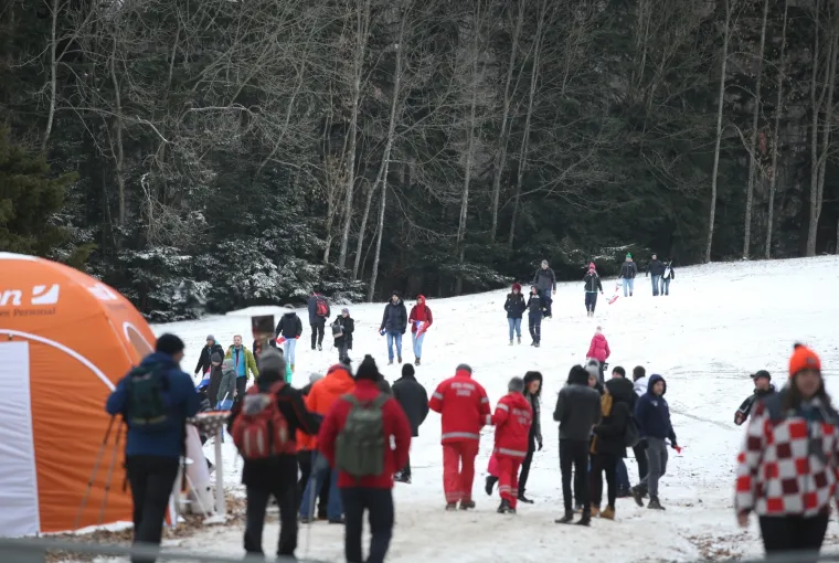 GUŽVE NA SLJEMENU, PRAVA JE LUDNICA: Osjetite da&scaron;ak snježne skija&scaron;ke bajke