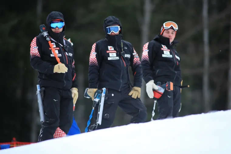 GUŽVE NA SLJEMENU, PRAVA JE LUDNICA: Osjetite da&scaron;ak snježne skija&scaron;ke bajke