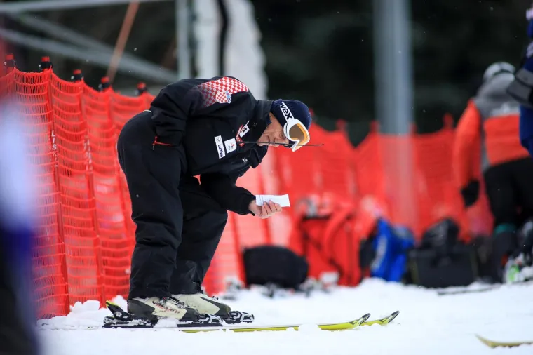 Prva vožnja mu&scaron;kog slaloma Snow Queen Trophy 2019.