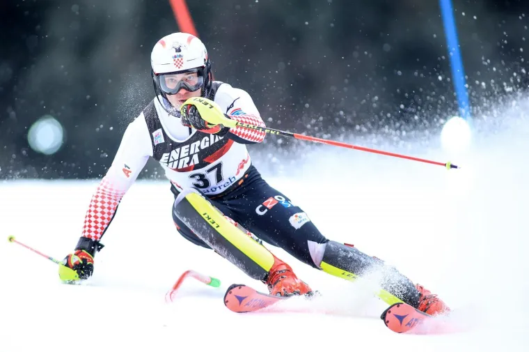 Prva vožnja mu&scaron;kog slaloma Snow Queen Trophy 2019.