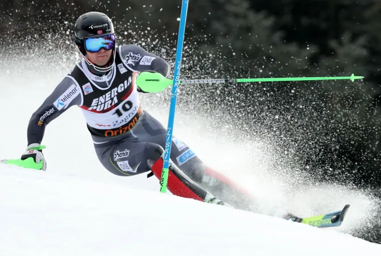 Prva vožnja mu&scaron;kog slaloma Snow Queen Trophy 2019.