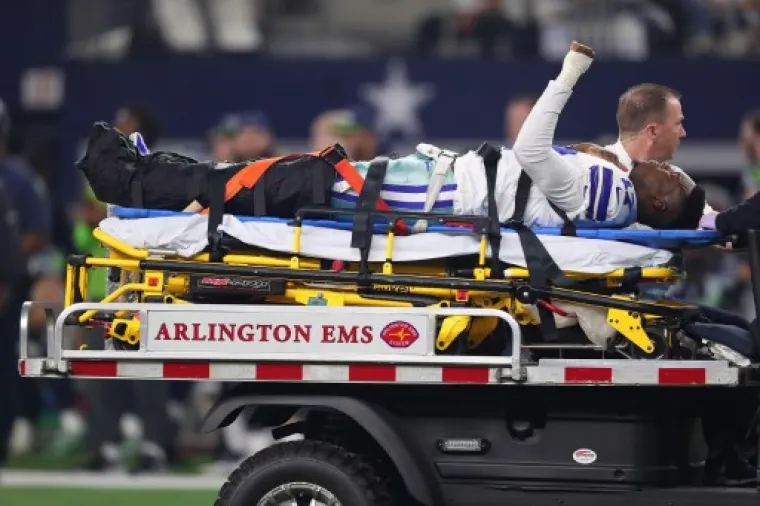 HOROR U DALLASU: Potresne scene na AT&amp;T stadionu, gledatelji su ostali u šoku viđenim