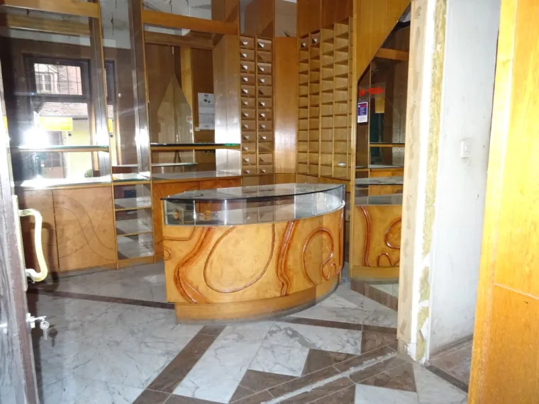 Ministarstvo državne imovine natječajem nudi u zakup 19 poslovnih prostora u centru Zagreba i Samobora, dok u Osijeku daje u zakup poslovni prostor u Ulici kneza Borne.