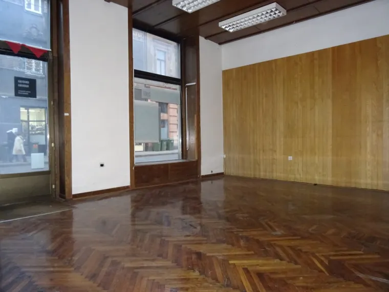 Ministarstvo državne imovine natječajem nudi u zakup 19 poslovnih prostora u centru Zagreba i Samobora, dok u Osijeku daje u zakup poslovni prostor u Ulici kneza Borne.