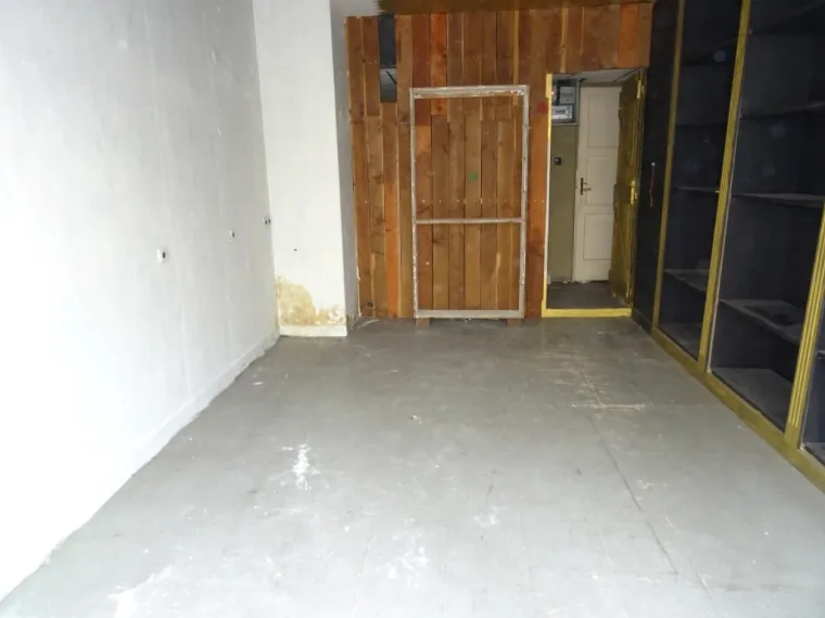 Ministarstvo državne imovine natječajem nudi u zakup 19 poslovnih prostora u centru Zagreba i Samobora, dok u Osijeku daje u zakup poslovni prostor u Ulici kneza Borne.