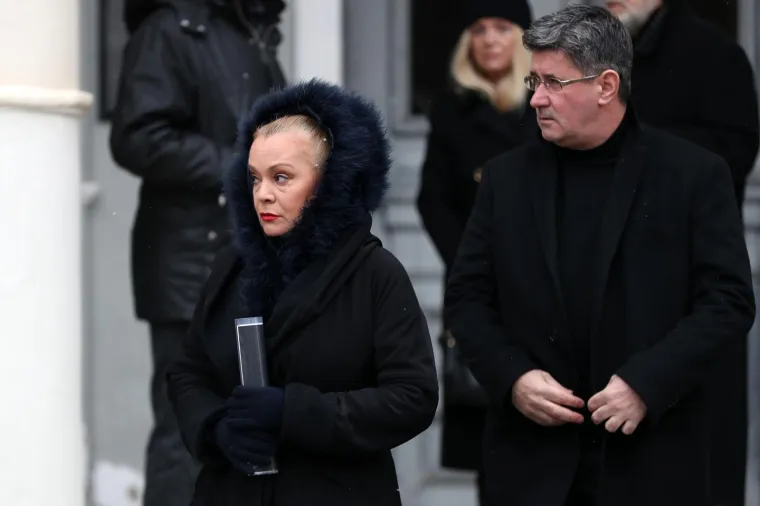 Tužna kolona na Mirogoju: Od Gregurevića se oprostili političari, glumci i brojni prijatelji