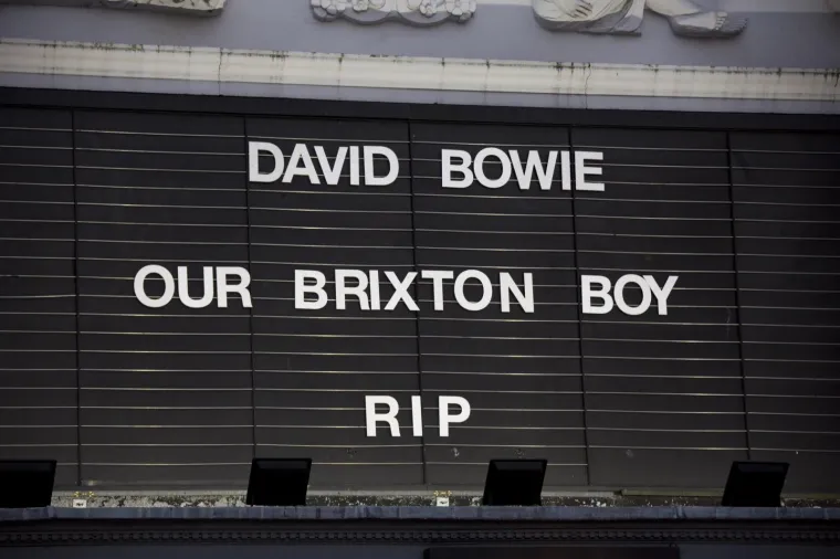 London: Obožavatelji odaju počast Davidu Bowieu