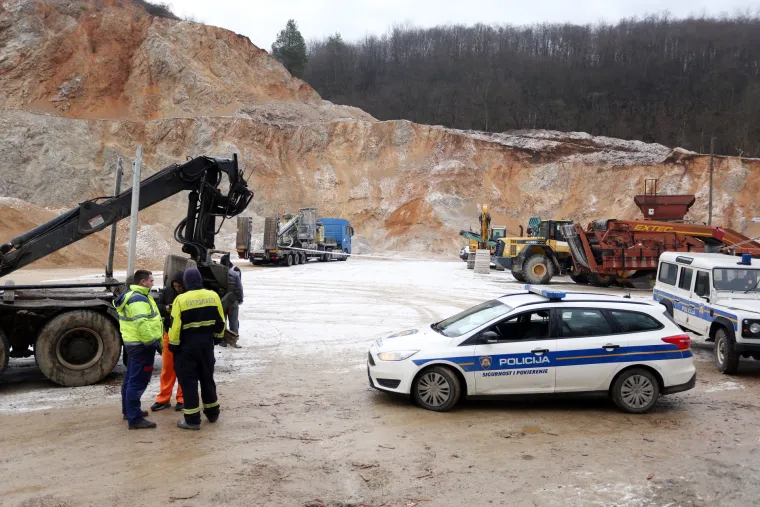 Tragedija u Krnjaku: Nesretni mu&scaron;karac poginuo prilikom eksplozije u kamenolomu