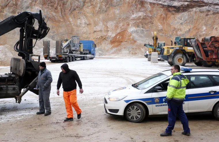 Krnjak: Mu&scaron;karac poginuo prilikom eksplozije u kamenolomu