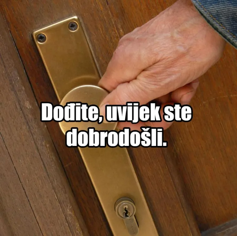 'Nemojte &scaron;ta zamjeriti': Hrvati u gostima i njihov nemilosrdni ritual pozdravljanja, evo 15 najče&scaron;ćih izraza