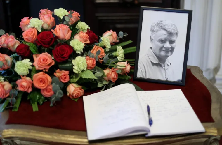 Uz 'Ne dirajte mi ravnicu' oprostili se od Gregurevića: 'Doviđenja, dragi Ivo'