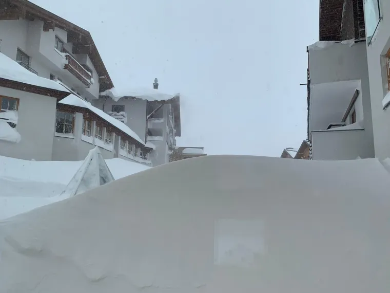 Danas je najgori dan u 'snježnom paklu' Obertauerna: 'Čujemo detonacije