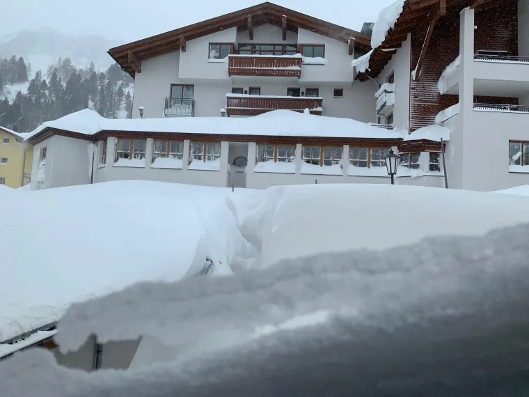 Danas je najgori dan u 'snježnom paklu' Obertauerna: 'Čujemo detonacije