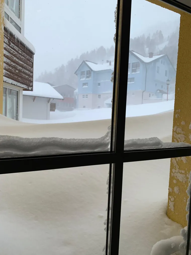 Danas je najgori dan u 'snježnom paklu' Obertauerna: 'Čujemo detonacije