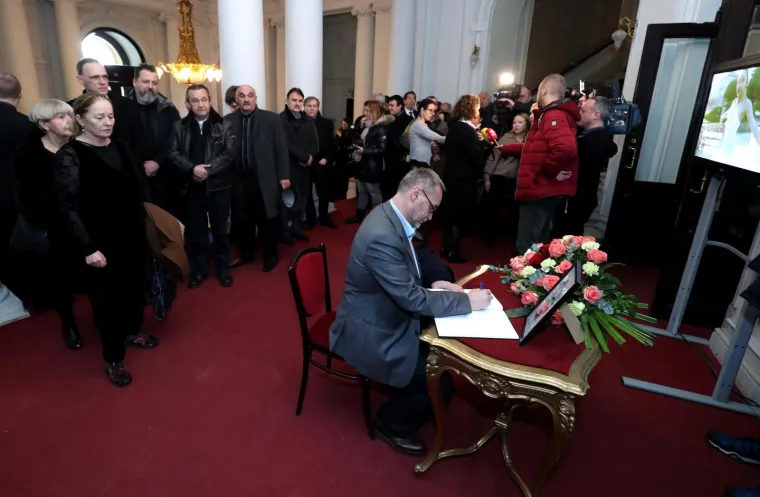 Komemoracija za Ivu Gregurevića u HNK