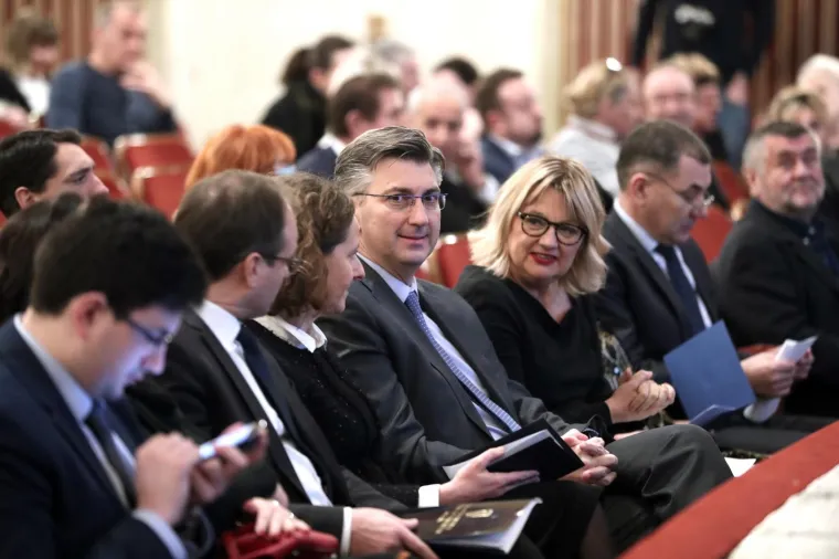 Komemoracija za Ivu Gregurevića u HNK