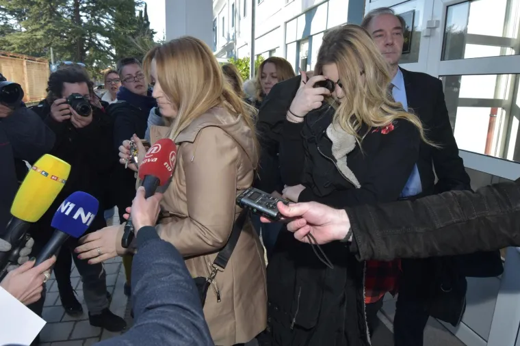 Darko Kovačević Daruvarac progla&scaron;en je krivim jer je pretukao i te&scaron;ko ozlijedio 18-godi&scaron;nju djevojku. Nepravomoćno je osuđen na pet godina zatvora. Za nano&scaron;enje te&scaron;kih tjelesnih ozljeda biv&scaron;oj djevojci dobio je 4,6 godina, a za prijetnje 10 mjeseci. Ukupno mu je kazna objedinjena na pet godina bezuvjetnog zatvora.