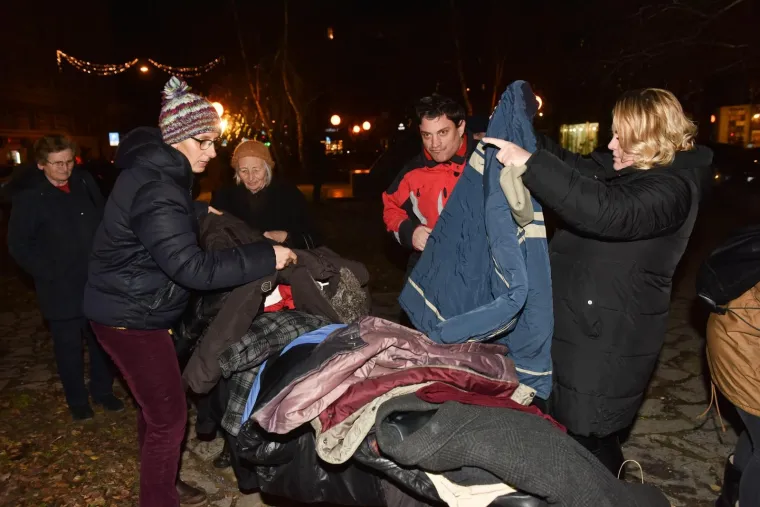 Zagreb: Pokrenuta humanitarna akcija "Jakna za drugoga"