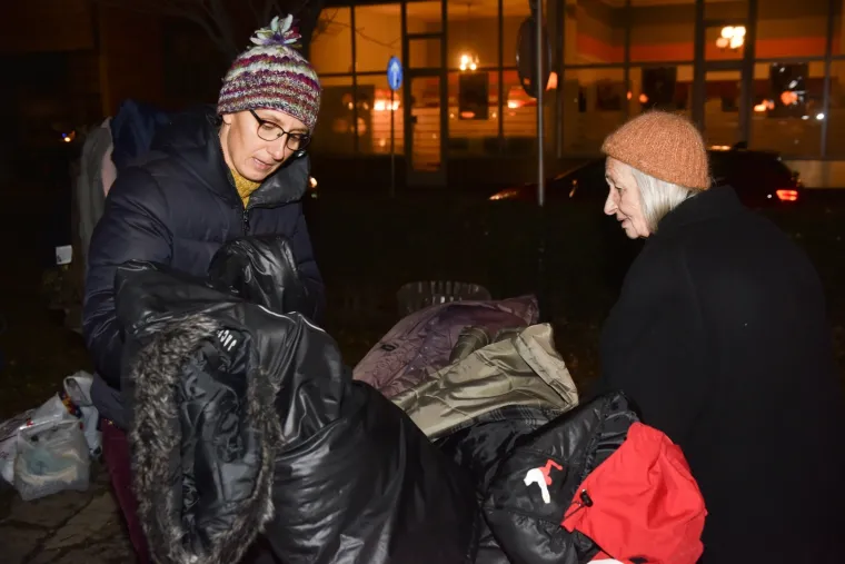 Zagreb: Pokrenuta humanitarna akcija "Jakna za drugoga"
