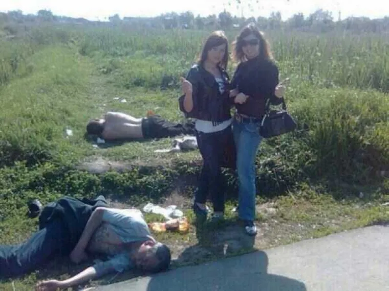 RUSKINJE IMAJU NAJBIZARNIJE POZE NA DRU&Scaron;TVENIM MREŽAMA: Stvarno ne znamo &scaron;to smo drugo očekivali...