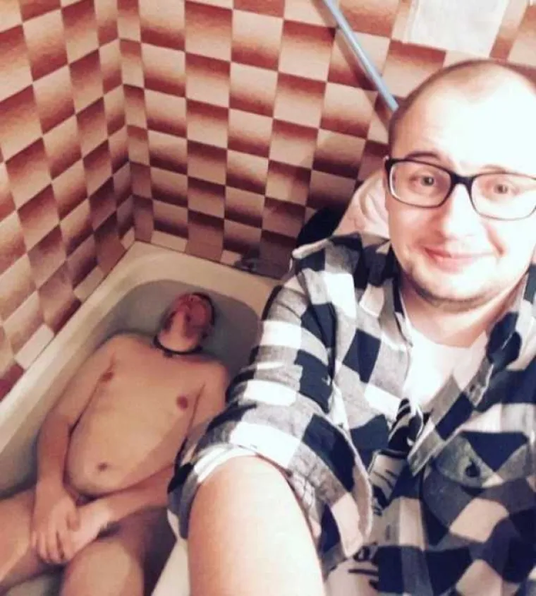 RUSKINJE IMAJU NAJBIZARNIJE POZE NA DRU&Scaron;TVENIM MREŽAMA: Stvarno ne znamo &scaron;to smo drugo očekivali...