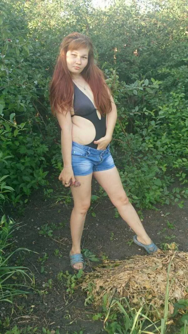 RUSKINJE IMAJU NAJBIZARNIJE POZE NA DRU&Scaron;TVENIM MREŽAMA: Stvarno ne znamo &scaron;to smo drugo očekivali...