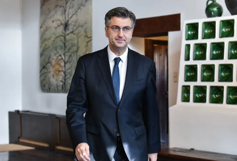 Na sjednici Vijeća za obranu predstavljeno izvje&scaron;će o nabavi vojnih aviona