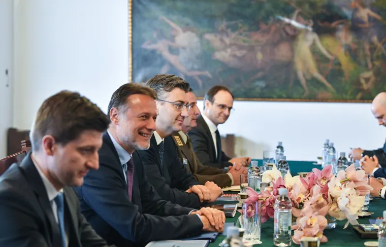 Na sjednici Vijeća za obranu predstavljeno izvje&scaron;će o nabavi vojnih aviona