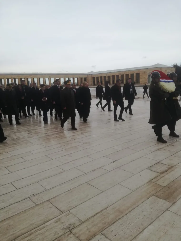 Kolinda Grabar-Kitarović na Ataturkovom grobu: S Erdoganom će razgovarati u četiri oka