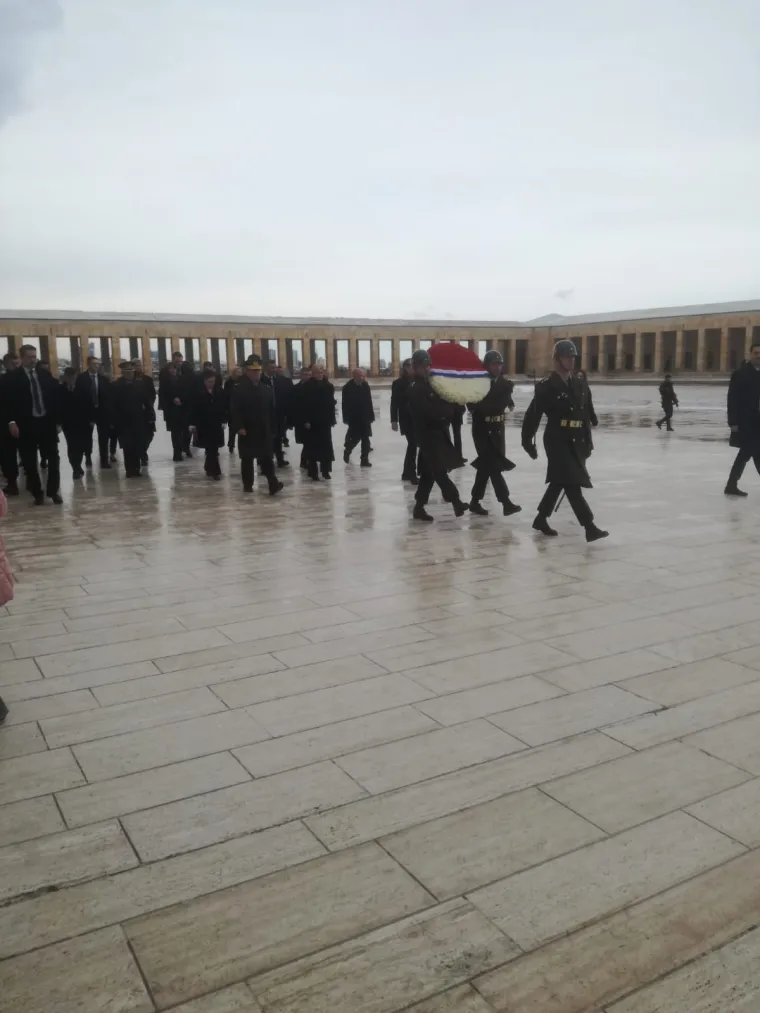 Kolinda Grabar-Kitarović na Ataturkovom grobu: S Erdoganom će razgovarati u četiri oka