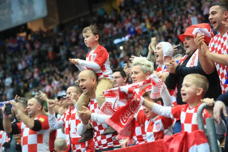 Kockice okupirale Olympiahalle! Prije početka utakmice Hrvatska izdominirala u Muenchenu
