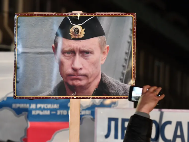 Tisuće građana Beograda do&scaron;lo je ispred Hrama Svetog Save pozdraviti ruskog predsjednika Vladimira Putina